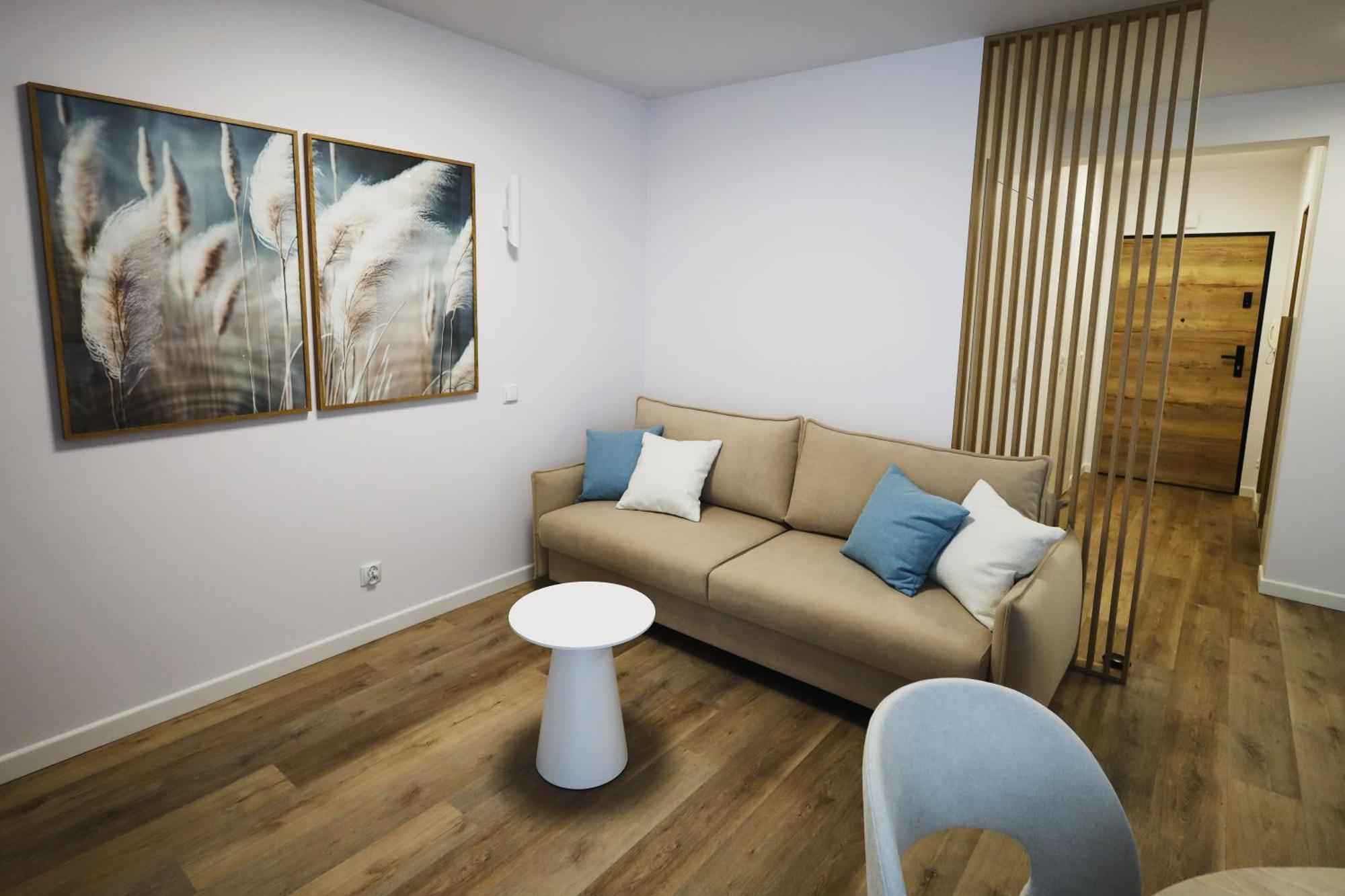 Apartment Szept Zurawia *
