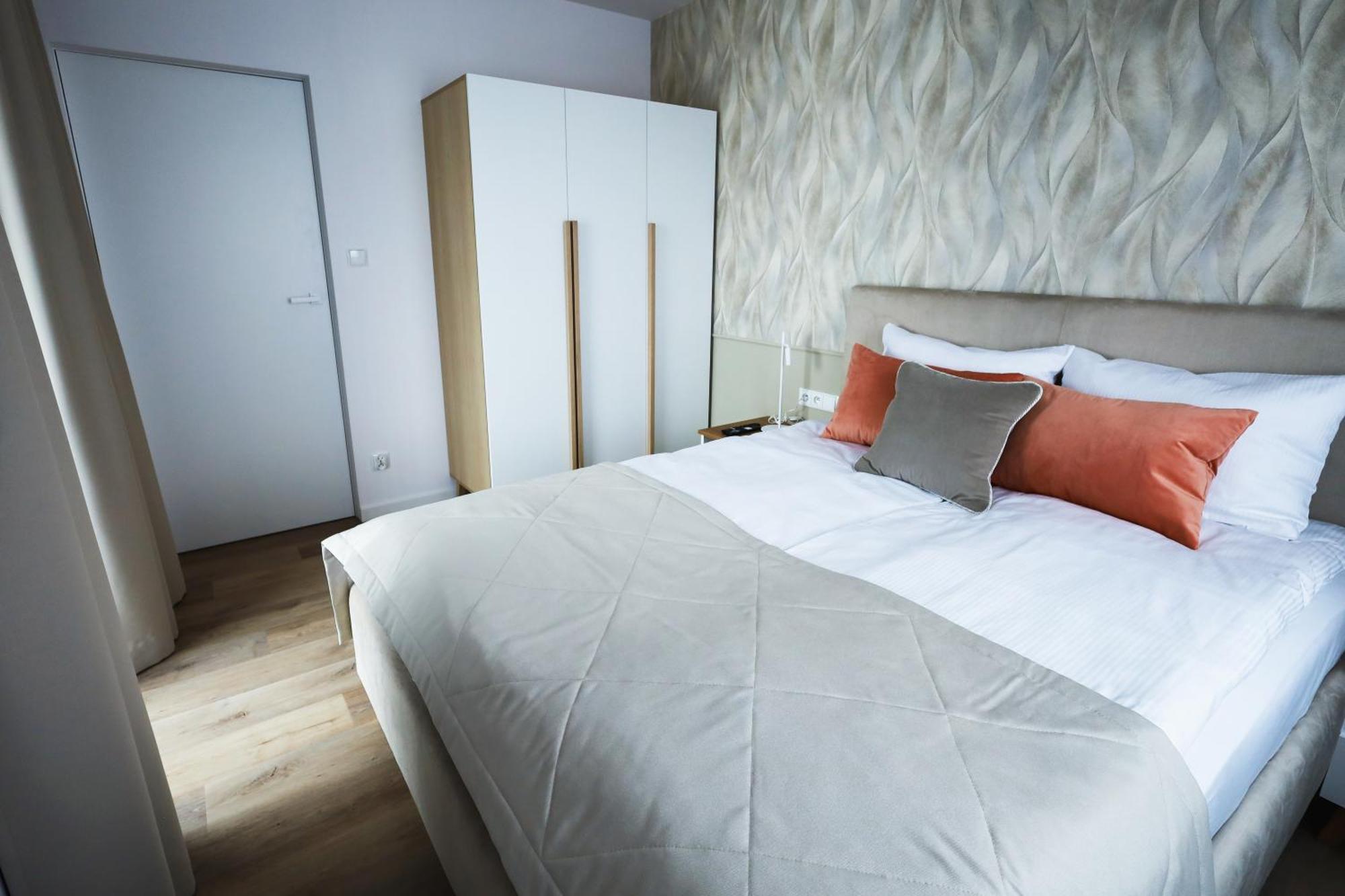 Apartment Szept Zurawia